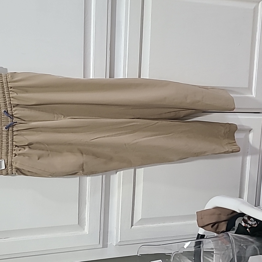 Vineyard vines boys joggers Khaki